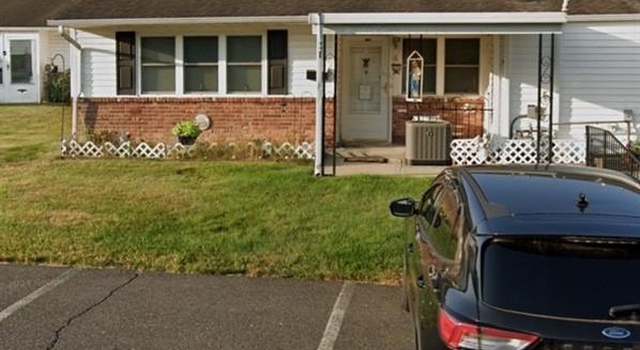 Photo of 4 Montana Ct Unit D, Old Bridge, NJ 07747
