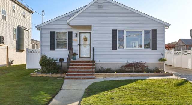 Photo of 802 Center St, Union Beach, NJ 07735