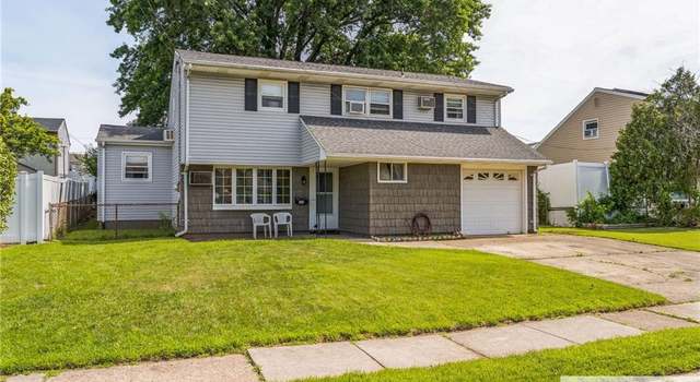Photo of 116 Whitman St, Carteret, NJ 07008