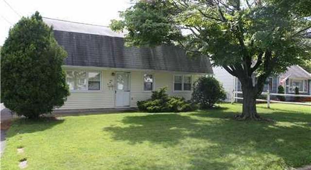 Photo of 44 Warren St, Iselin, NJ 08830