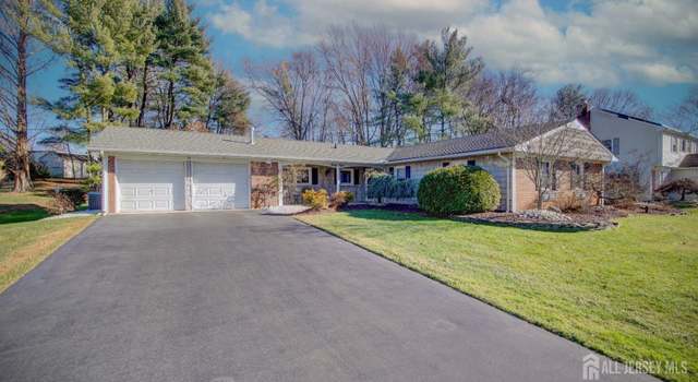 Photo of 38 Mistletoe Dr, Old Bridge, NJ 07747