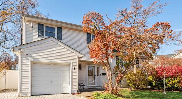 Photo of 8 Carlisle Ct, Edison, NJ 08817