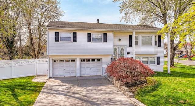 Photo of 14 Gramercy Rd, Old Bridge, NJ 08857