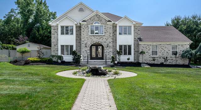 Photo of 1 Wilfred Rd, Manalapan, NJ 07726