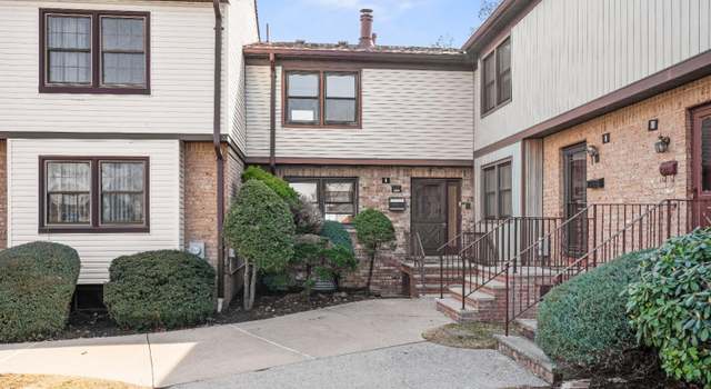 Photo of 8 Highview Dr, Woodbridge Proper, NJ 07095