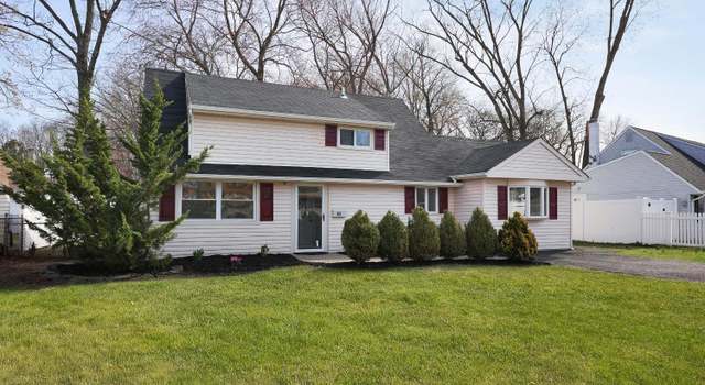 Photo of 42 Southwood Dr, Old Bridge, NJ 08857