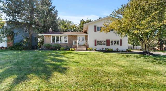 Photo of 20 Gramercy Dr, Piscataway, NJ 08854