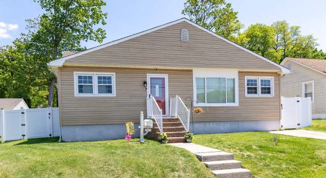 Photo of 6 Woodlawn Ave, Parlin, NJ 08859