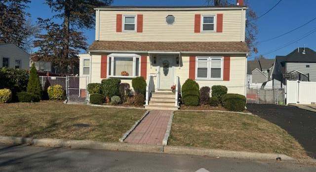 Photo of 30 Vernam St, Iselin, NJ 08830