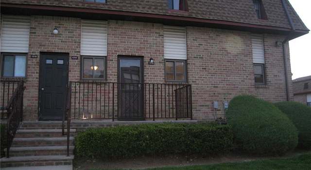 Photo of 1313 N Oaks Blvd, North Brunswick, NJ 08902