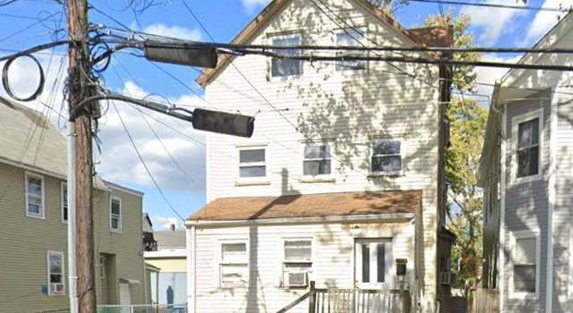 Photo of 212 Gordon St, Perth Amboy, NJ 08861