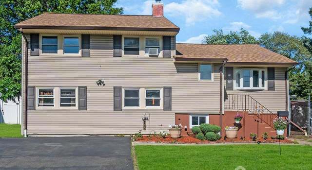 Photo of 73 Webb Dr, Fords, NJ 08863