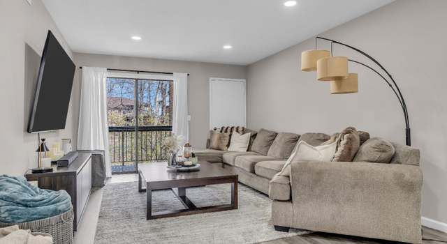 Photo of 1933 Raspberry Ct, Edison, NJ 08817