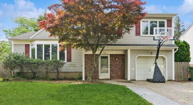 Photo of 13 Edgemount Rd, Edison, NJ 08817