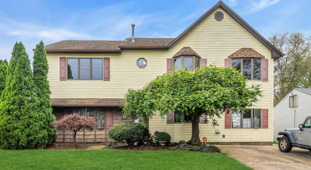 Photo of 28 Colton Rd, Edison, NJ 08817