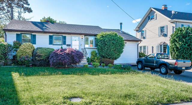 Photo of 24 Coral St, Edison, NJ 08837