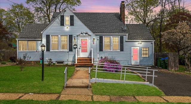 Photo of 8 Lahiere Ave, Edison, NJ 08817