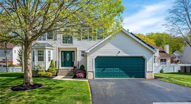 Photo of 40 Greyhound Ct, South Brunswick, NJ 08824