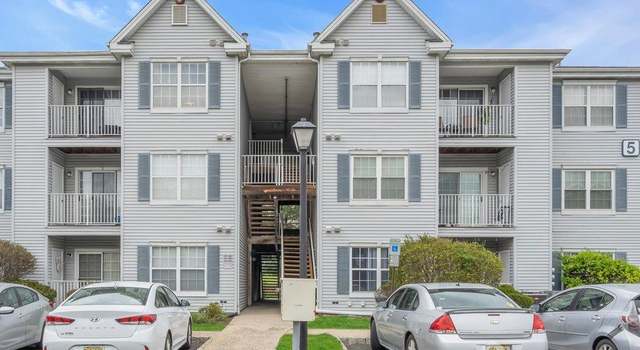 Photo of 521 Stratford Pl, Bridgewater, NJ 08805