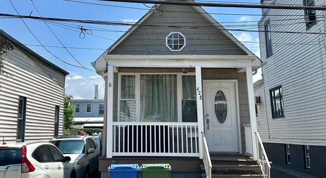 Photo of 428 Broadhead Pl, Perth Amboy, NJ 08861