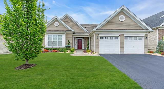Photo of 8 Sahalee Dr, Monroe, NJ 08831