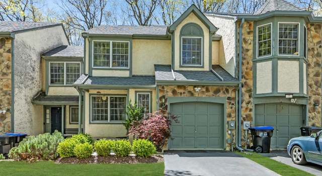 Photo of 5 Dorchester Dr, East Brunswick, NJ 08816