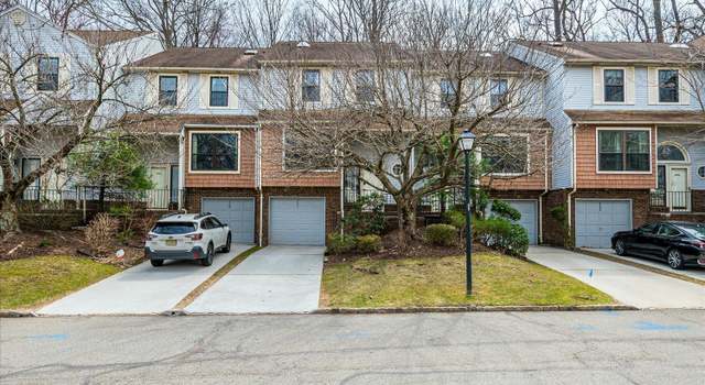 Photo of 4404 Stonehedge Rd, Edison, NJ 08820