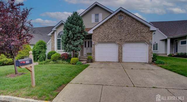 Photo of 39 Leeds Ln, Monroe, NJ 08831