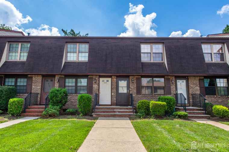 Photo of 422 Orlando St Edison, NJ 08817