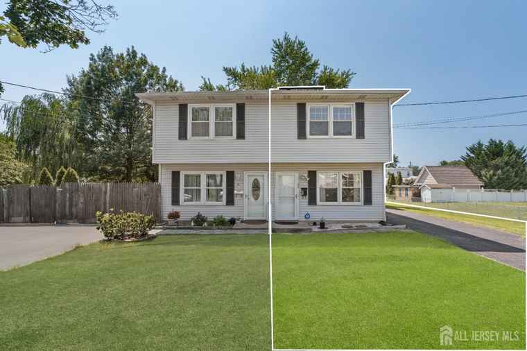 Photo of 66 Taft Ave Edison, NJ 08817