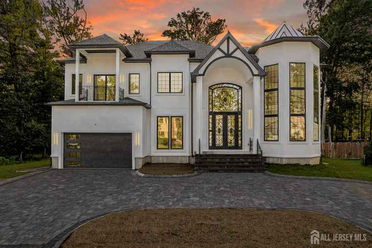 Photo of 28 Harding Ave Edison, NJ 08820