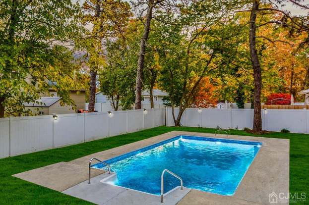 609 10th Ave Toms River Nj Mls r Redfin 609 10th Ave Toms River Nj Mls r Redfin