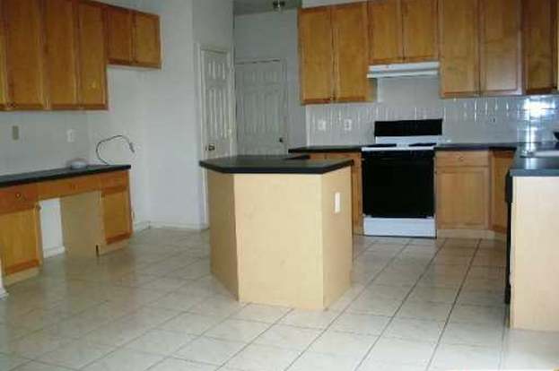 1224 Hogan Dr South Plainfield Nj 07080 Mls 610982 Redfin