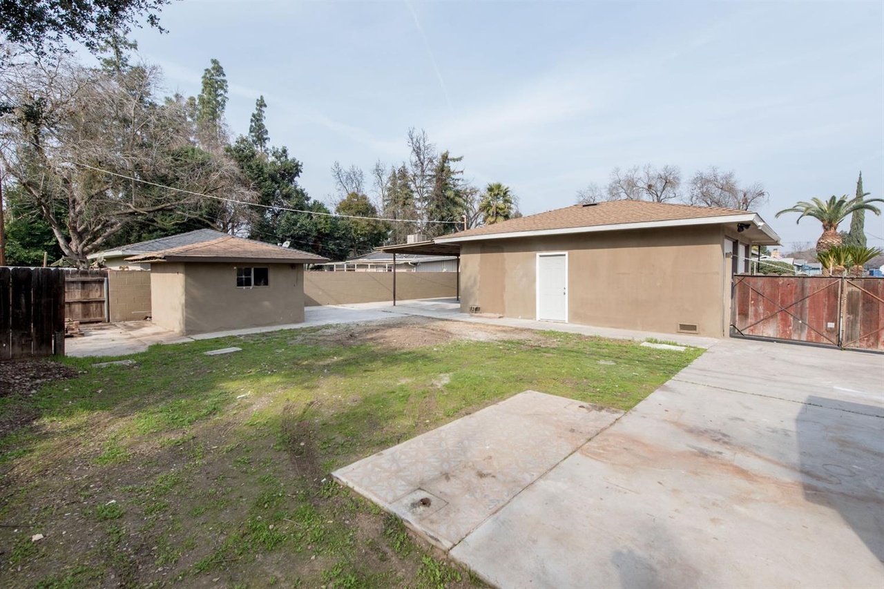 1038 E Pontiac Way, Fresno, CA 93704 | MLS# 496537 | Redfin