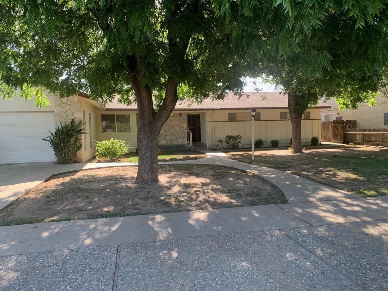 870 N Mahaleb Ave N, Tulare, CA 93274 | MLS# 576619 | Redfin