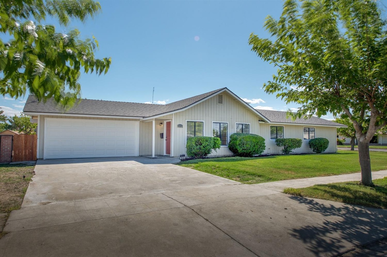 25725 Doughty Ave, Tranquillity, CA 93668 | MLS# 541764 | Redfin