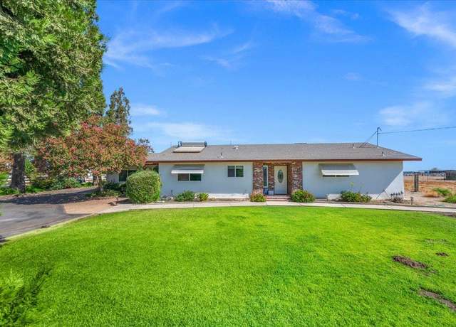 Property at 11062 E South Ave, Selma, CA 93662, 3 beds, 1.75 baths