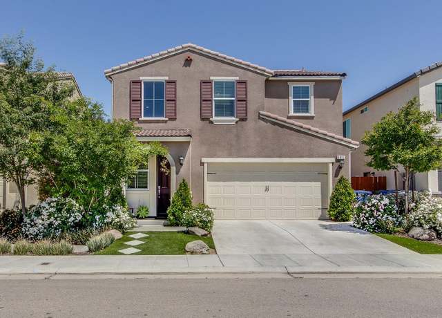 Property at 3877 Griffith Ave, Clovis, CA 93619, 3 beds, 2.75 baths