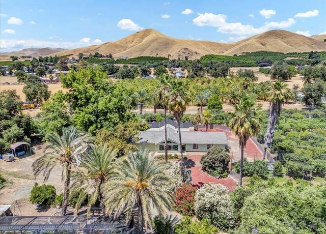 Property at 31497 Success Valley Dr, Porterville, CA 93257, 3 beds, 2 baths