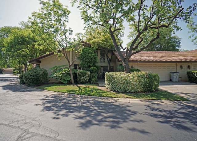 Property at 5513 N El Adobe Dr, Fresno, CA 93711, 2 beds, 1.75 baths