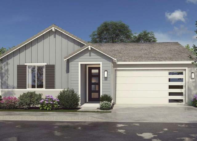 Property at 1696 Bloom Ave, Clovis, CA 93619, 3 beds, 2 baths