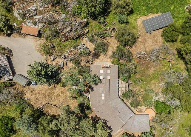 Property at 33943 Black Mountain Rd, Tollhouse, CA 93667, 3 beds, 3 baths