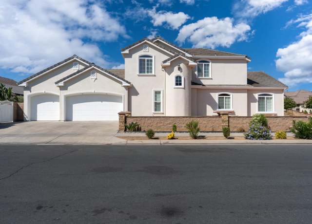 Property at 7752 N Gilroy Ave, Fresno, CA 93722, 4 beds, 3.75 baths