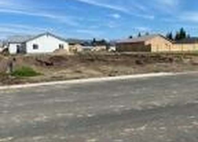 Property at 1164 S Ohio St W, Porterville, CA 93257, 3 beds, 2 baths