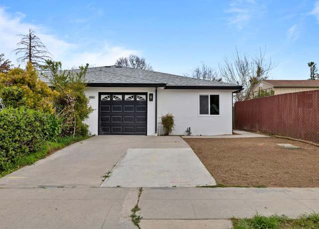 Property at 4642 W Ashlan Ave, Fresno, CA 93722, 2 beds, 2 baths
