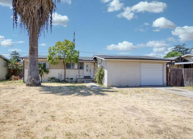 Property at 22 Beverly Dr, Clovis, CA 93612, 3 beds, 1.75 baths
