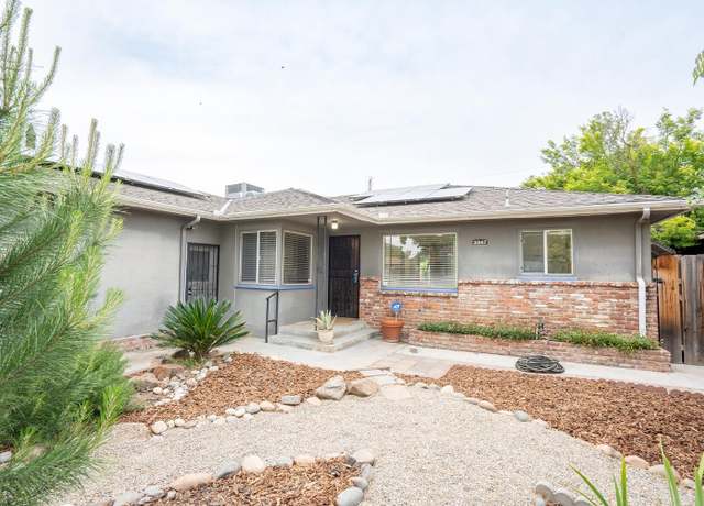 Property at 3347 E Richert Ave, Fresno, CA 93726, 3 beds, 1.5 baths