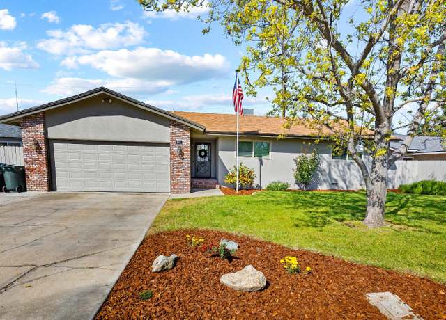 Property at 601 S Redwood St, Visalia, CA 93277, 3 beds, 2 baths