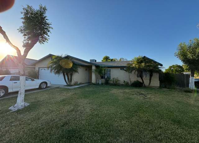 Property at 1102 W Edison Ct, Hanford, CA 93230, 3 beds, 2 baths
