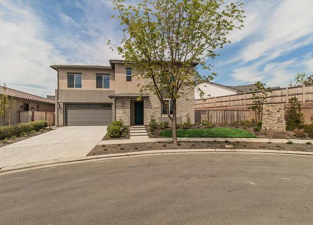 Property at 4338 Monarch Pl, Madera, CA 93636, 4 beds, 3.5 baths